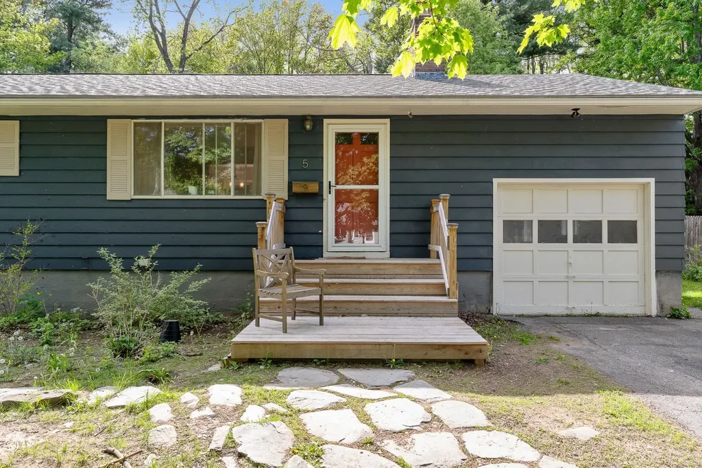 5 Tanglewood Drive South Burlington VT 05403