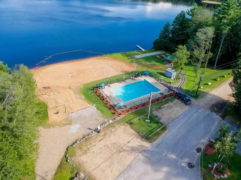6 Davis Drive Barnstead NH 03225