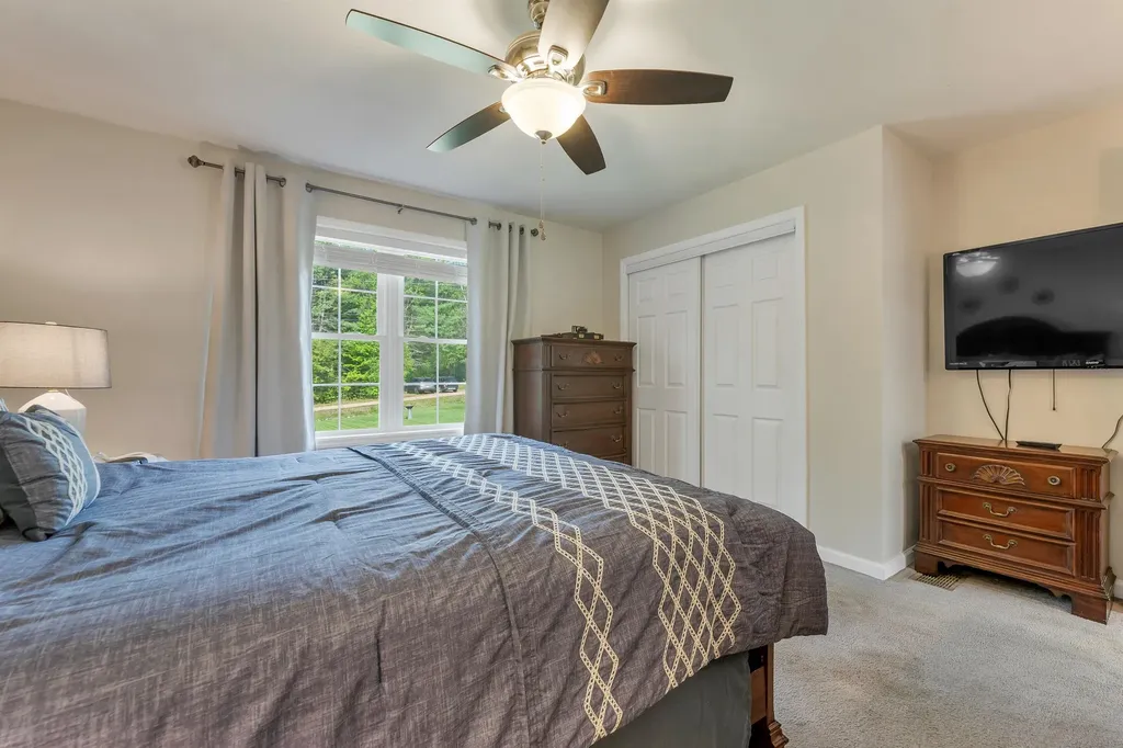 26 Brackett Lane Northfield NH 03276
