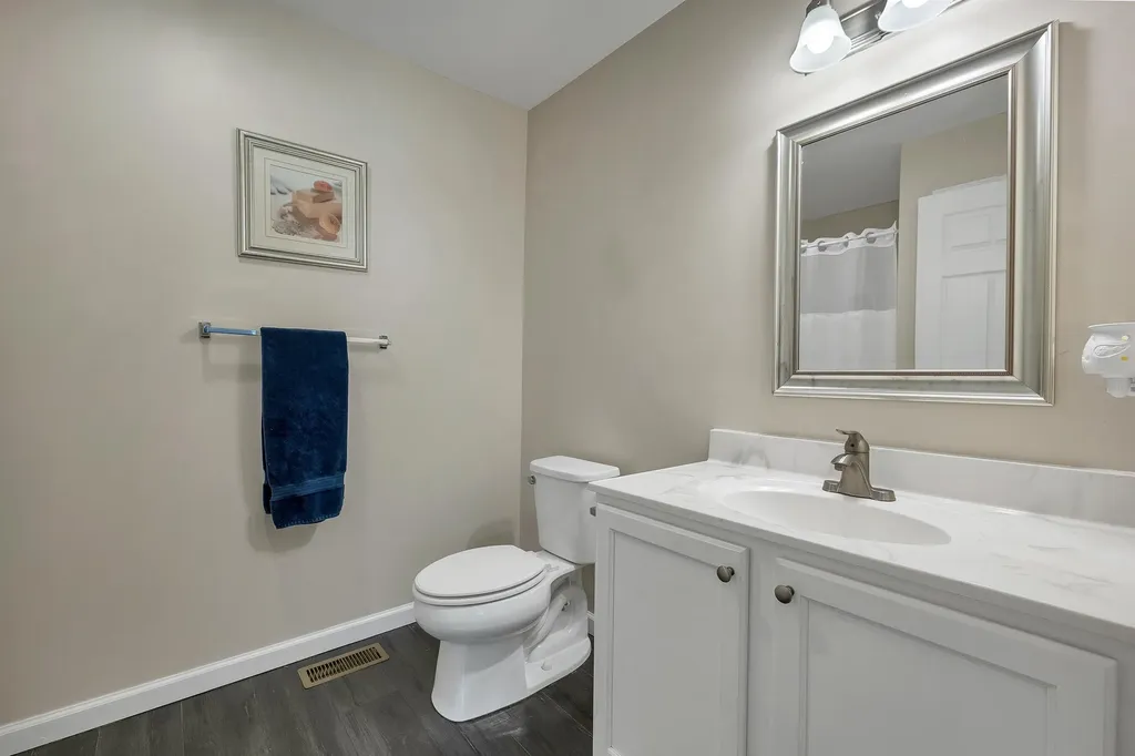 26 Brackett Lane Northfield NH 03276