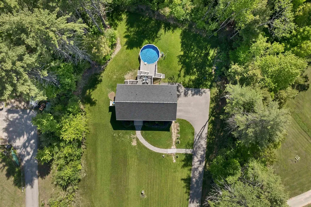26 Brackett Lane Northfield NH 03276