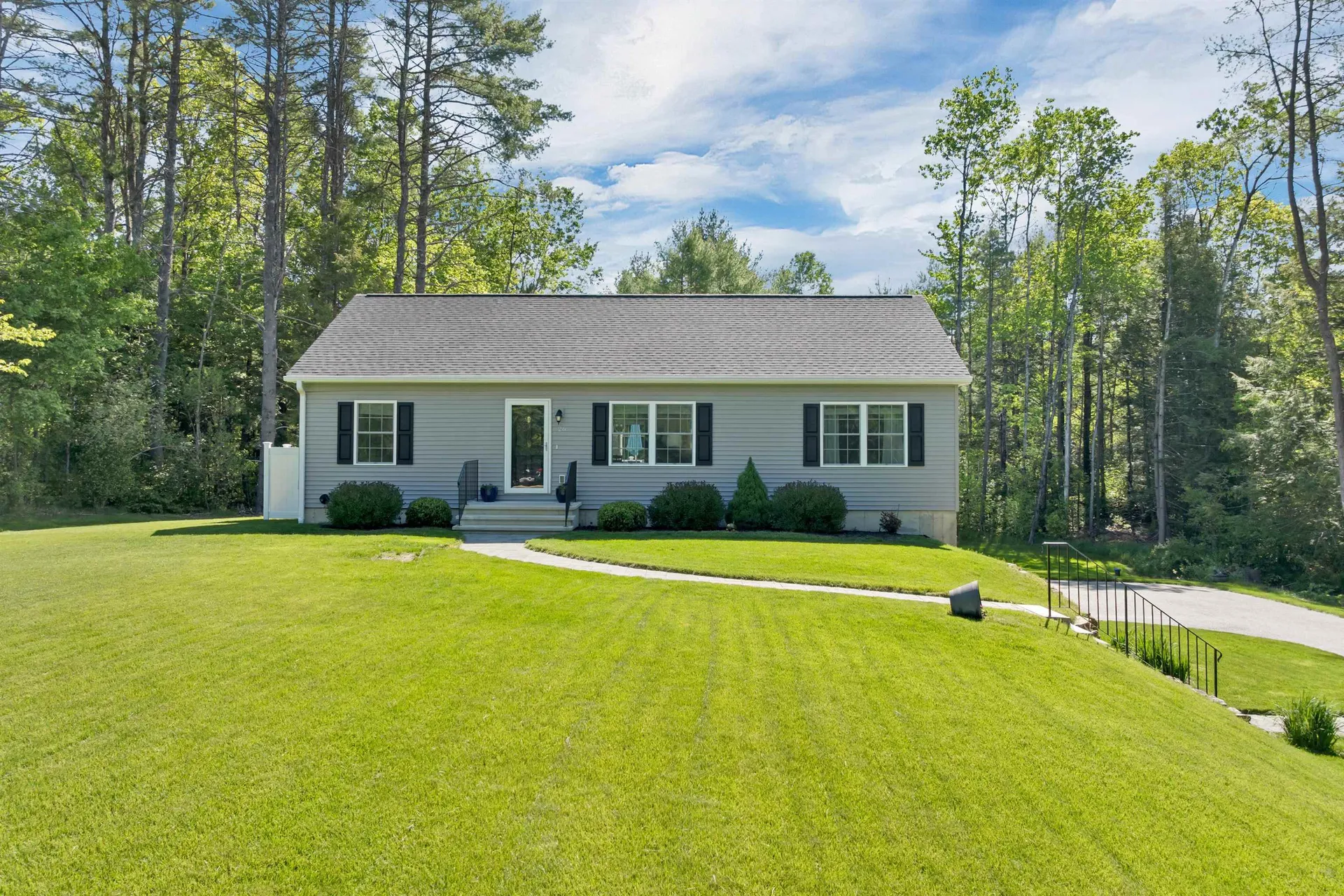 26 Brackett Lane Northfield NH 03276