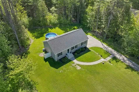 26 Brackett Lane Northfield NH 03276