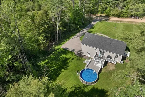 26 Brackett Lane Northfield NH 03276