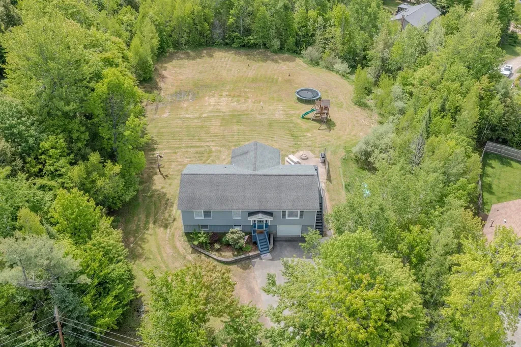 21 Nutter Circle Barnstead NH 03225