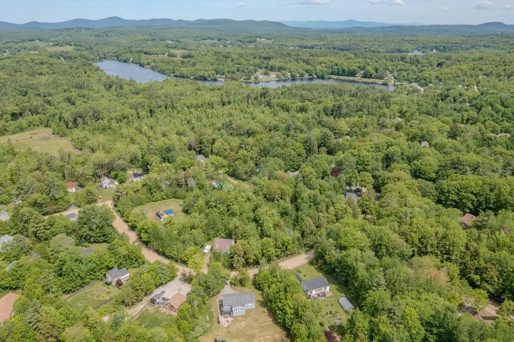 21 Nutter Circle Barnstead NH 03225