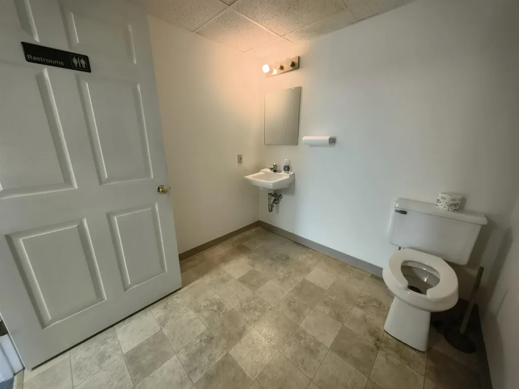 376 Union Avenue Laconia NH 03246