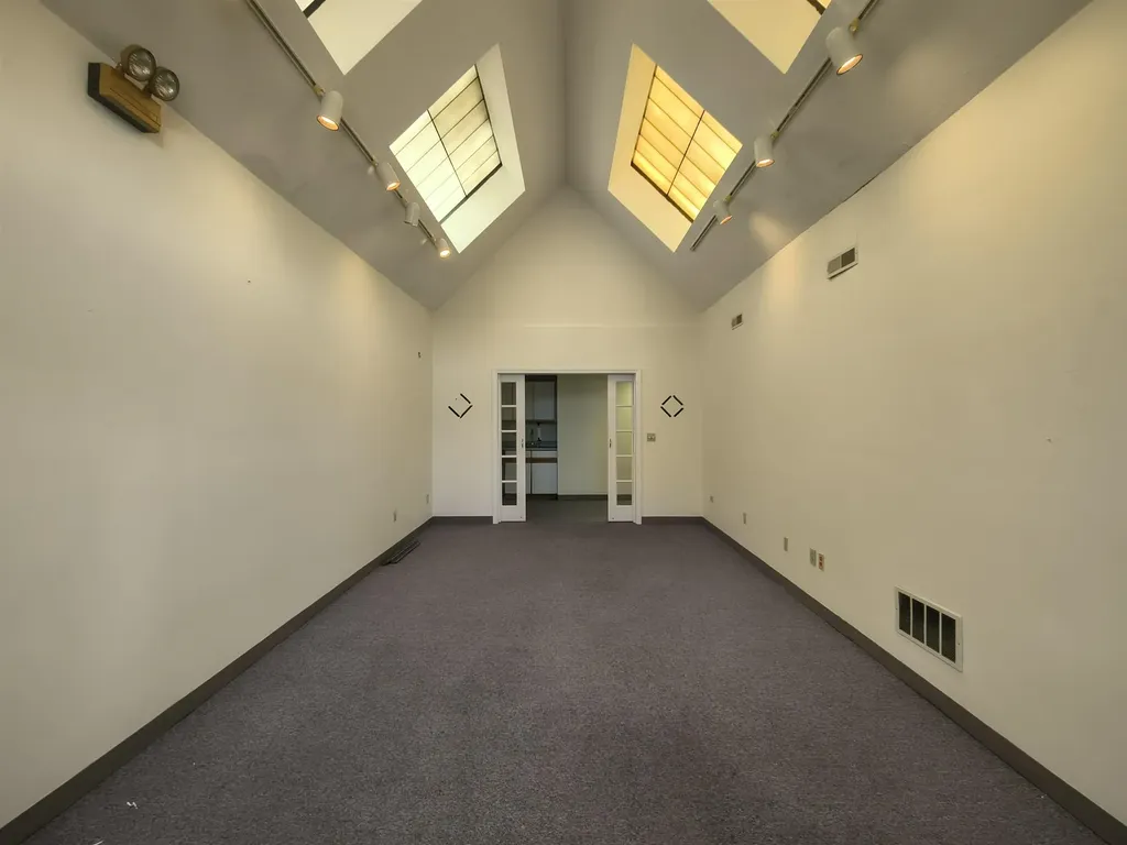 376 Union Avenue Laconia NH 03246