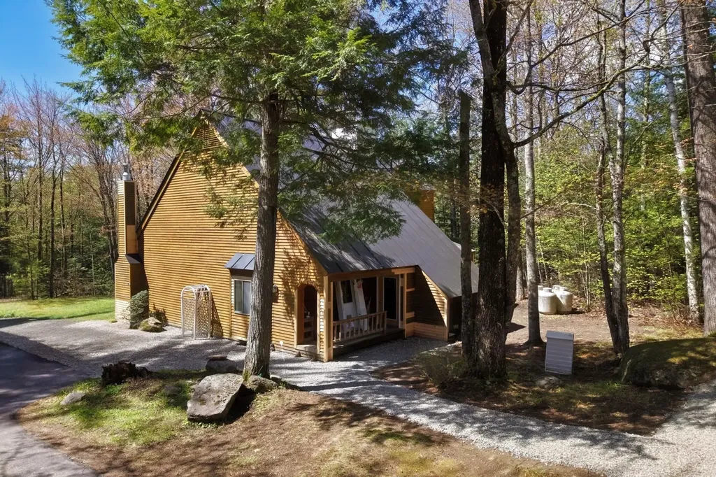 145 High Brook Road Thornton NH 03285