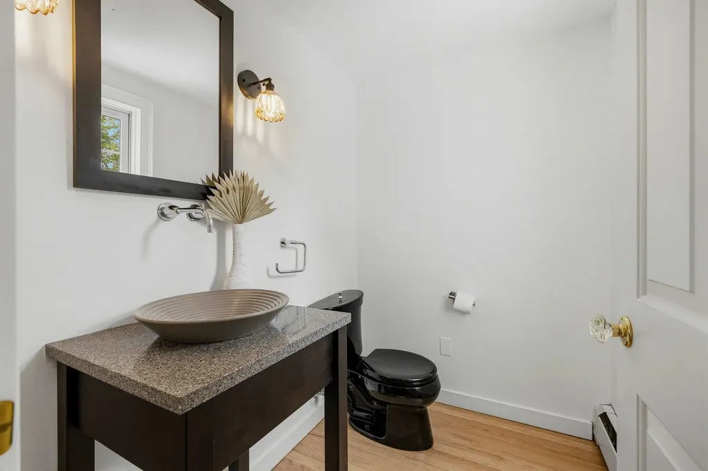 270 Brackett Road Rye NH 03870