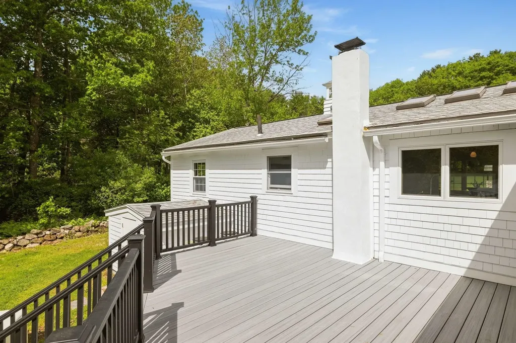 270 Brackett Road Rye NH 03870