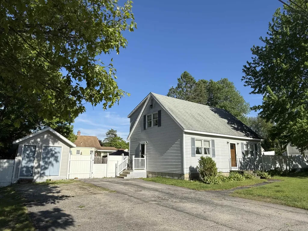 7 Willow Street Allenstown NH 03275