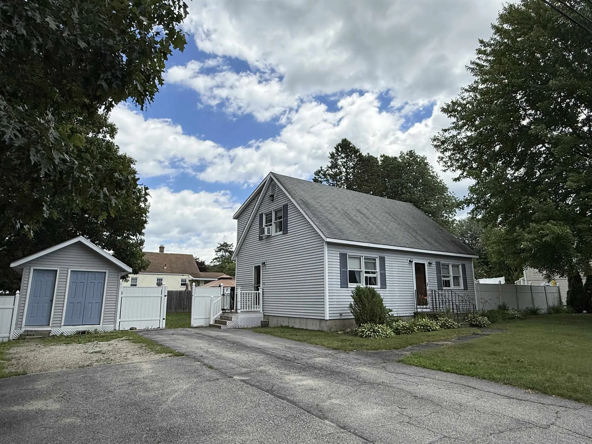 7 Willow Street Allenstown NH 03275