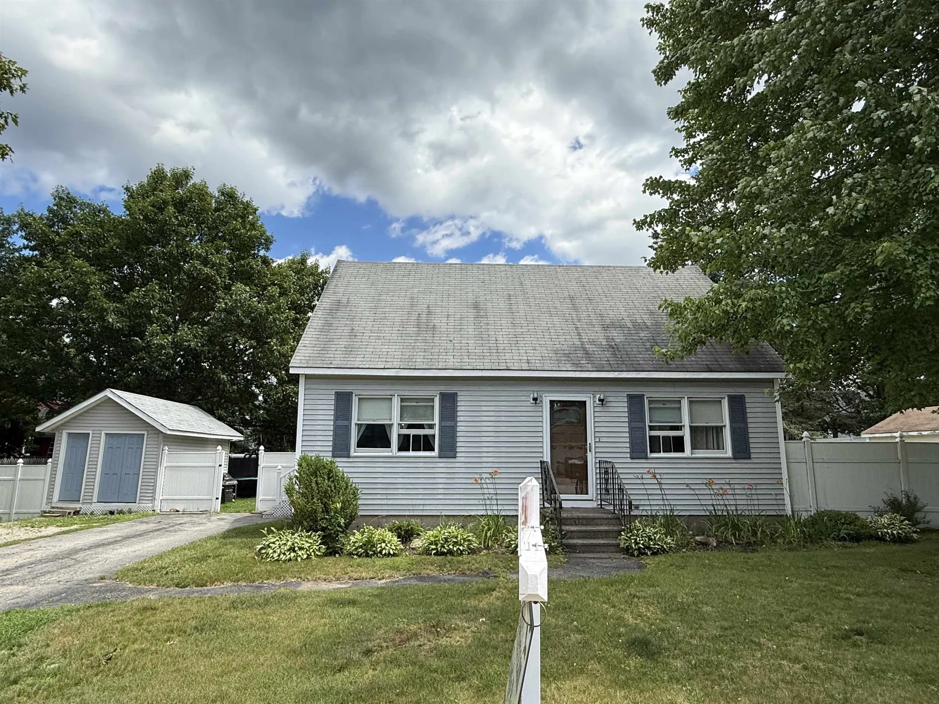 7 Willow Street Allenstown NH 03275
