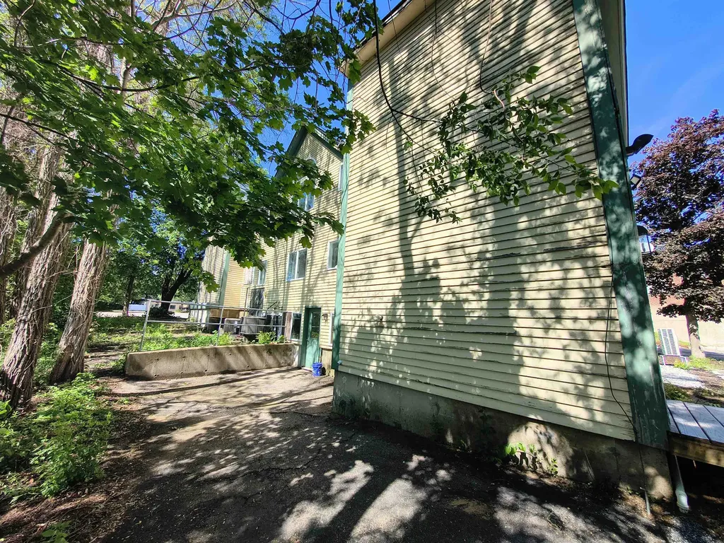 376 Union Avenue Laconia NH 03246