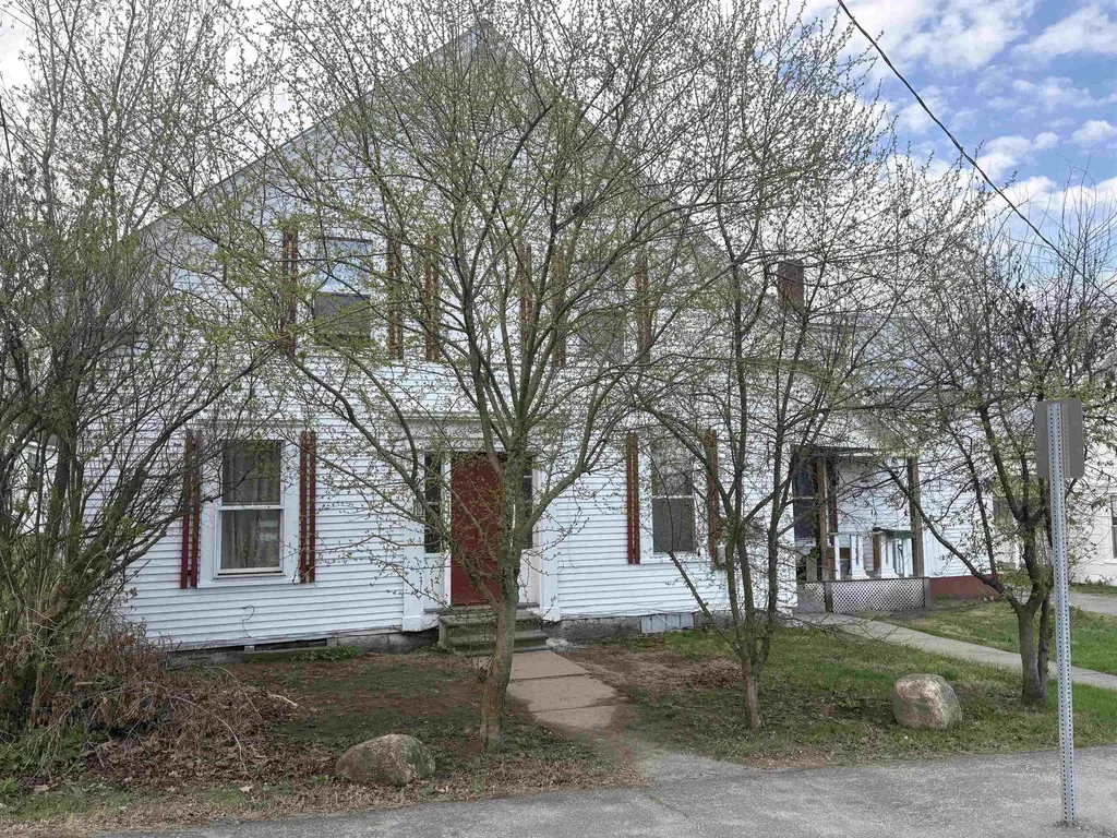 719 Hill Street Lyndon VT 05851