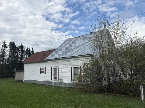 719 Hill Street Lyndon VT 05851