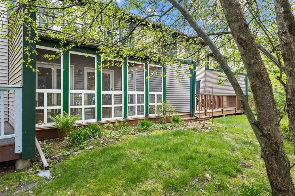 19 Saxon Hollow Drive Essex Junction VT 05452