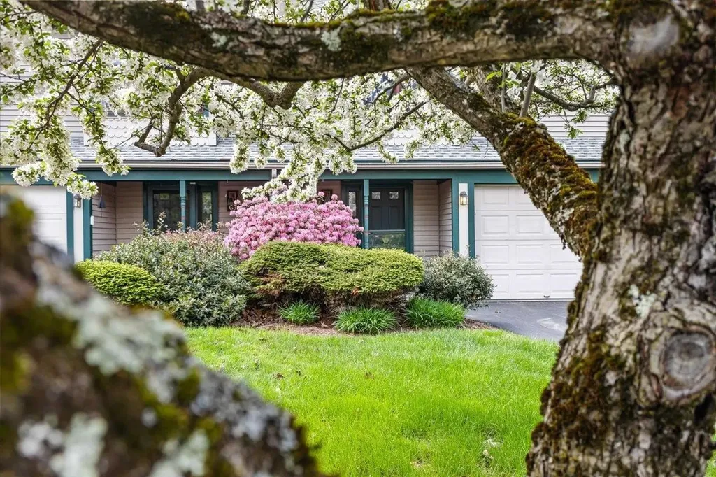 19 Saxon Hollow Drive Essex Junction VT 05452