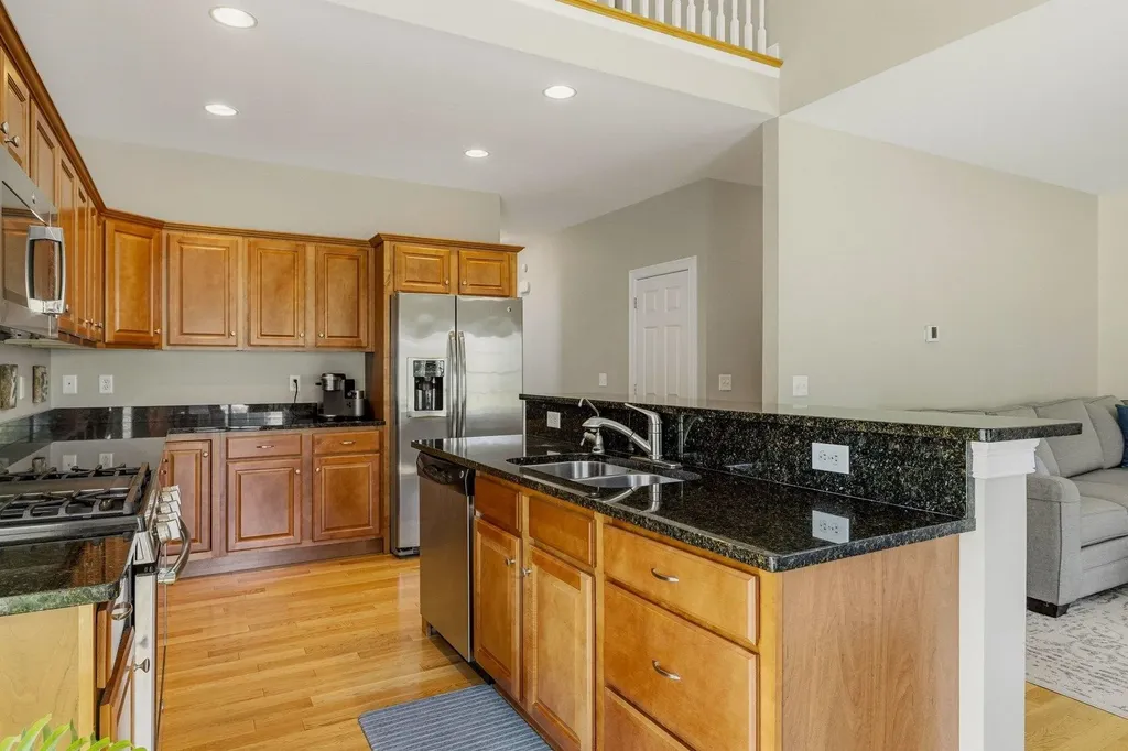 7 Blossom Lane Stratham NH 03885