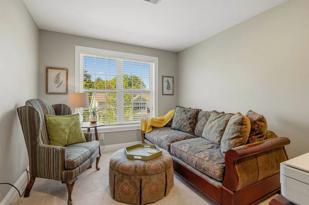 7 Blossom Lane Stratham NH 03885
