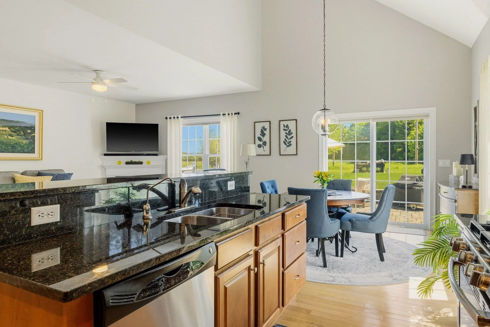 7 Blossom Lane Stratham NH 03885