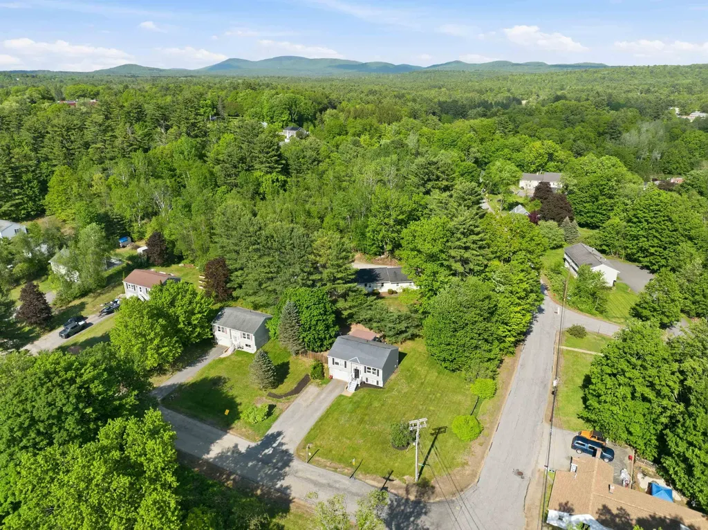 8 Glenridge Road Belmont NH 03220