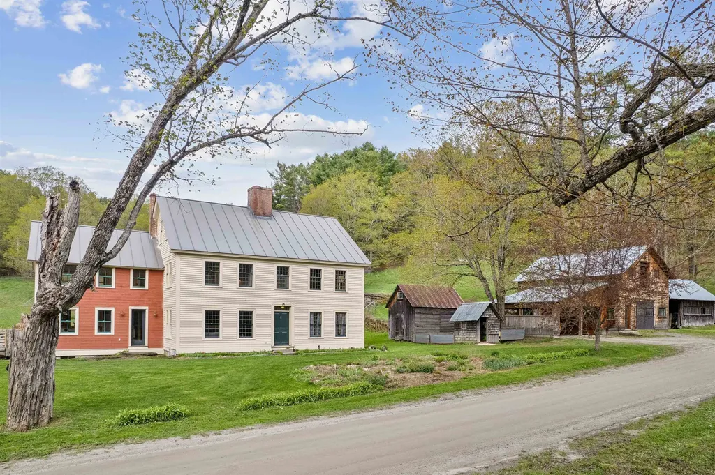 77 Kibling Hill Road Tunbridge VT 05077