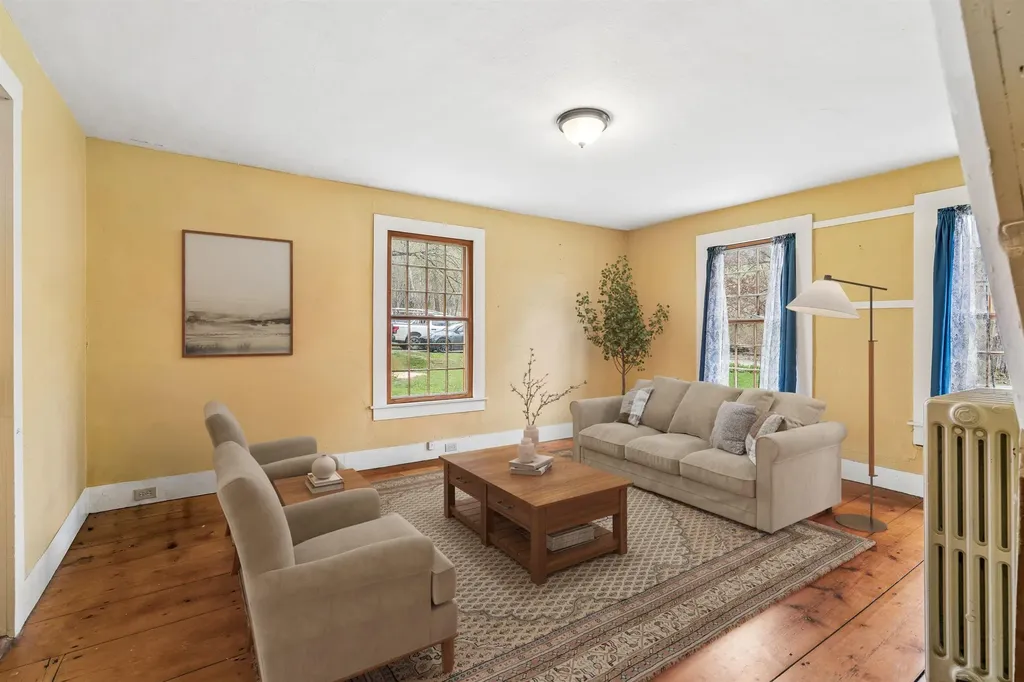 77 Kibling Hill Road Tunbridge VT 05077