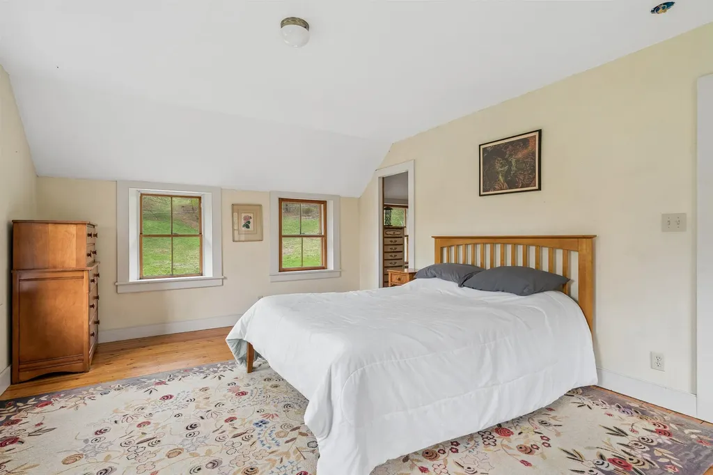 77 Kibling Hill Road Tunbridge VT 05077