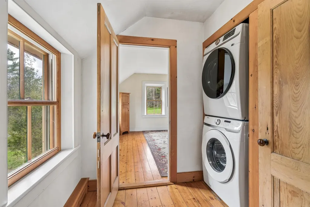 77 Kibling Hill Road Tunbridge VT 05077