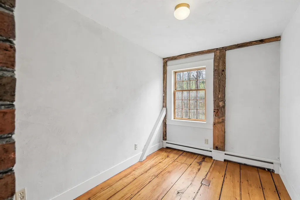 77 Kibling Hill Road Tunbridge VT 05077