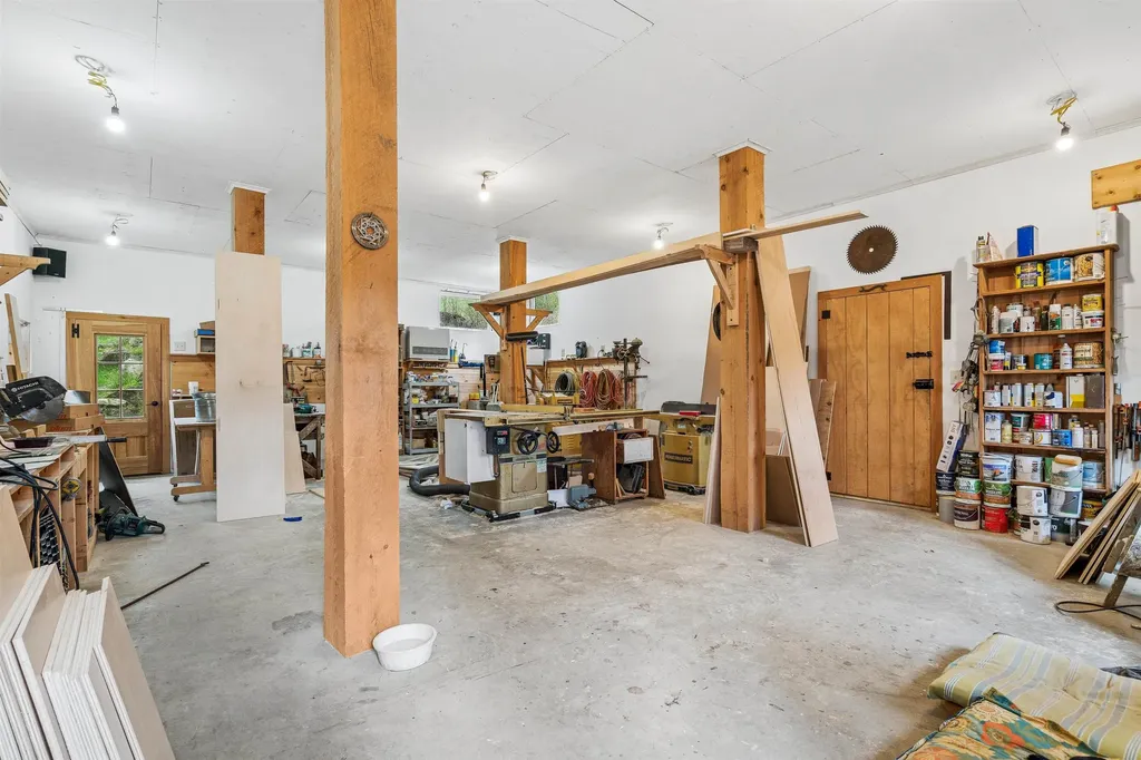 77 Kibling Hill Road Tunbridge VT 05077