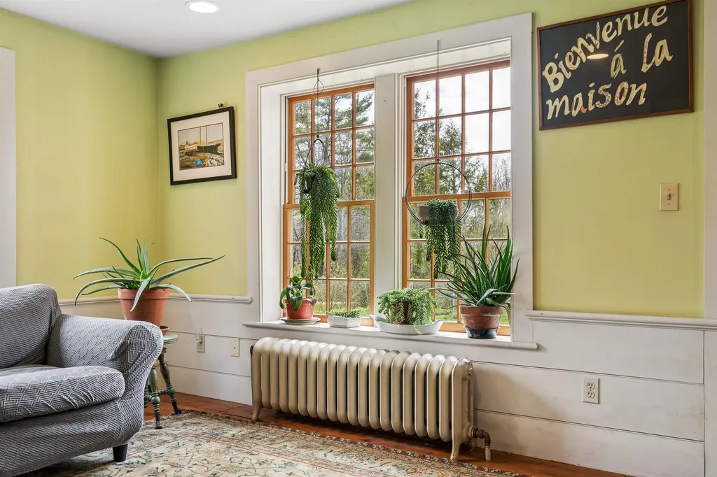 77 Kibling Hill Road Tunbridge VT 05077