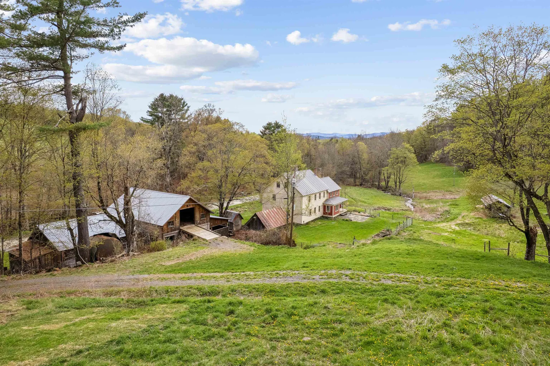 77 Kibling Hill Road Tunbridge VT 05077