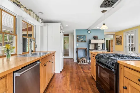 77 Kibling Hill Road Tunbridge VT 05077