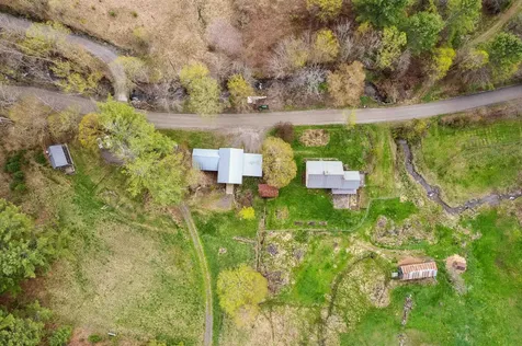 77 Kibling Hill Road Tunbridge VT 05077