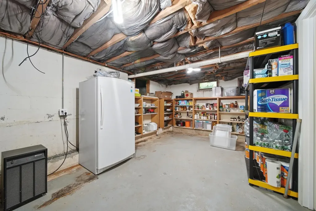 19 Deer Street Tilton NH 03276