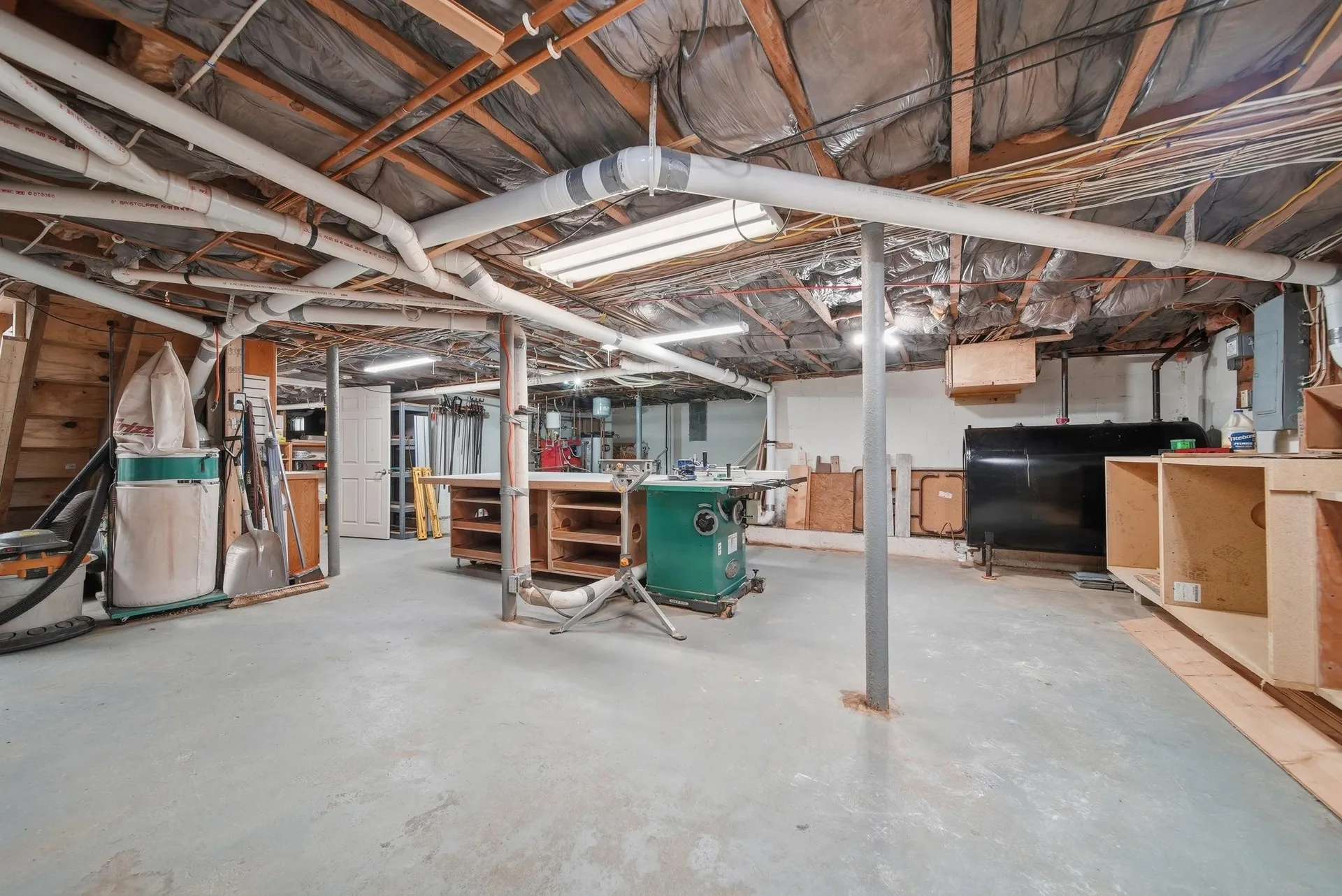 19 Deer Street Tilton NH 03276