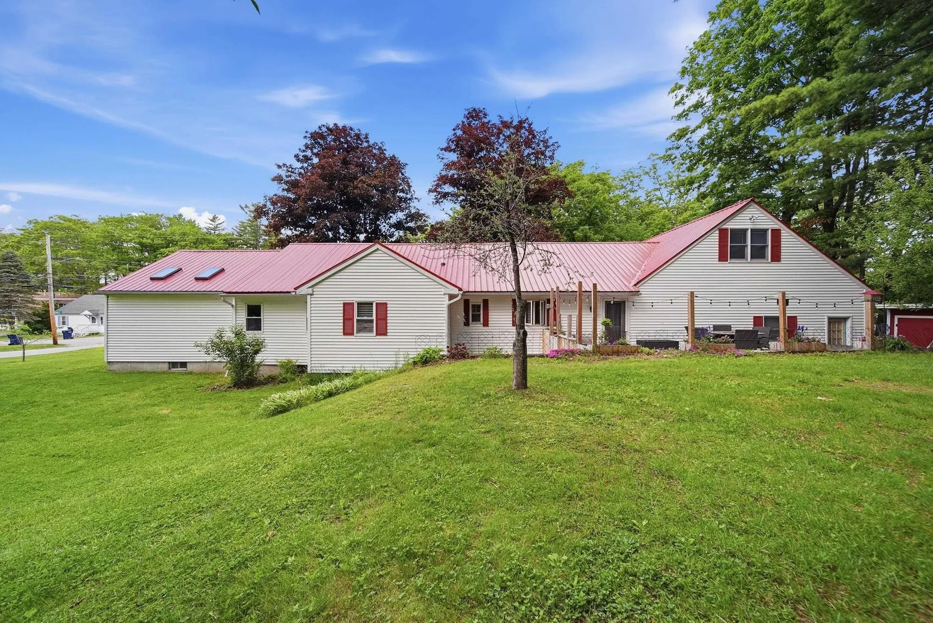 19 Deer Street Tilton NH 03276