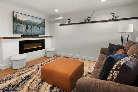 654 Moulton Lane Stowe VT 05672