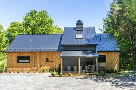 654 Moulton Lane Stowe VT 05672