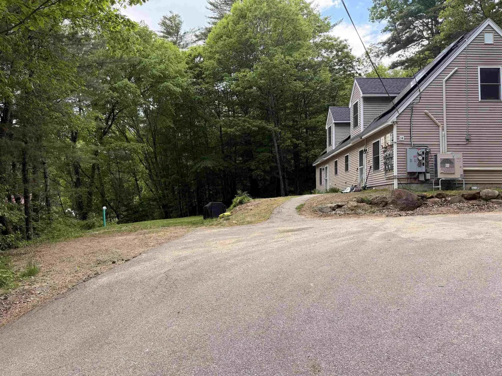 14 Cummings Hill Road Plymouth NH 03264