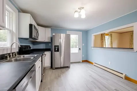 94 Hillside Avenue Northumberland NH 03582