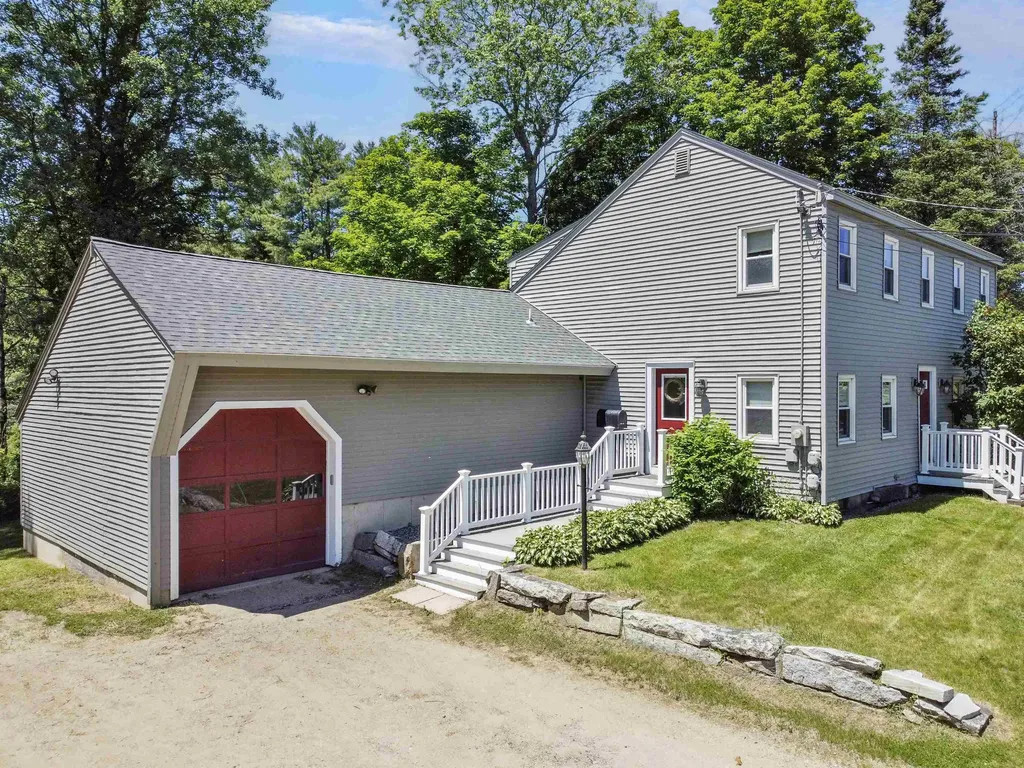 55 Smith Bridge Road Plymouth NH 03264