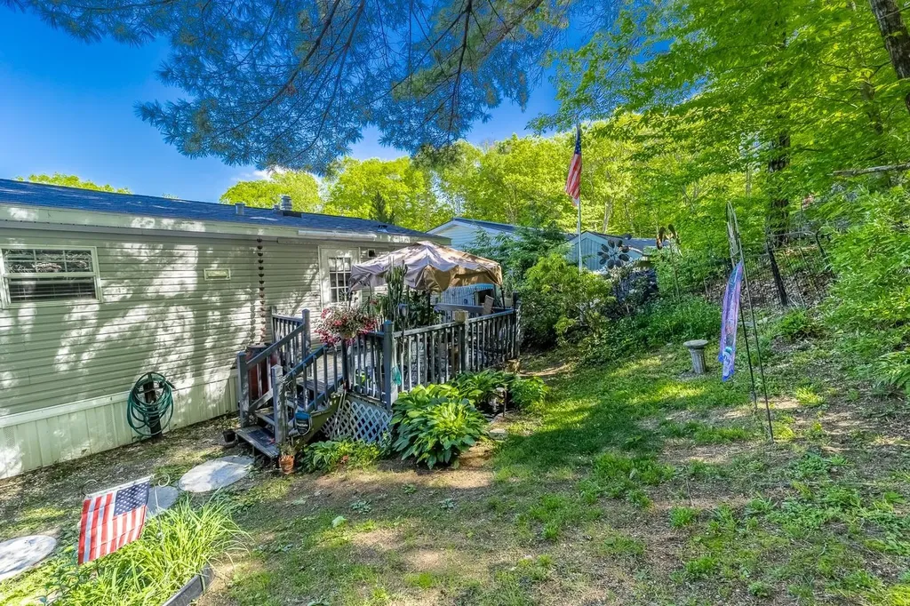 11 Trail Street Franklin NH 03235