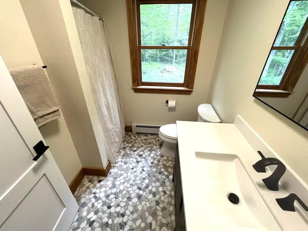71 Tasher Lane Cambridge VT 05444