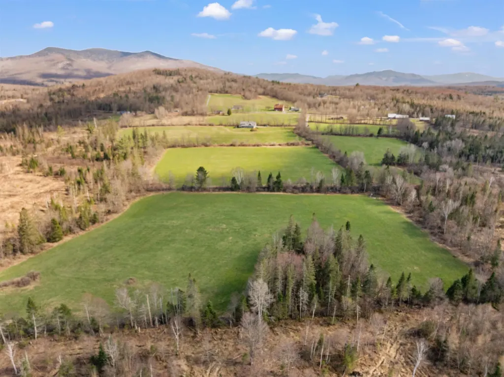 68 Garland Road Lancaster NH 03584