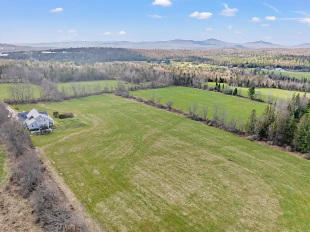 68 Garland Road Lancaster NH 03584