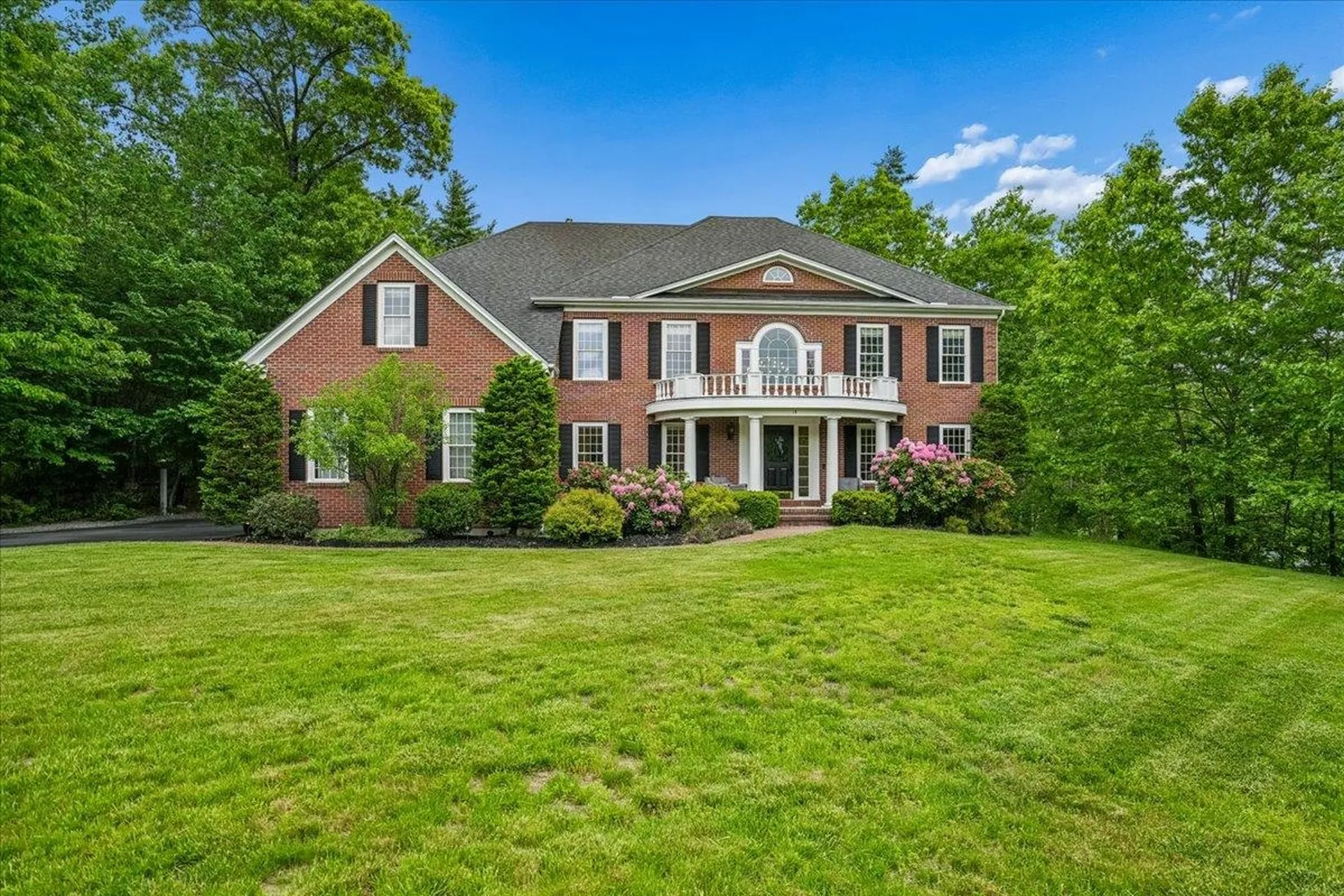 15 Mill Stone Terrace Bedford NH 03110